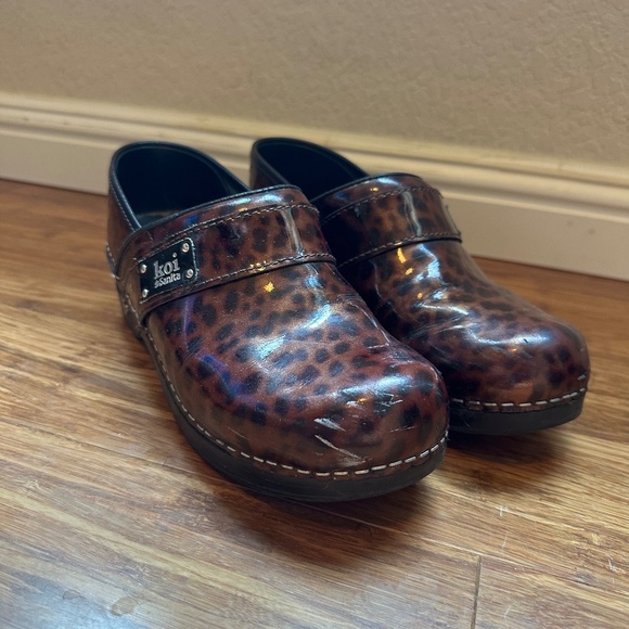 Women's Koi Sanita clogs - Size 38 - Patent leopard print - Picture 1 of 5